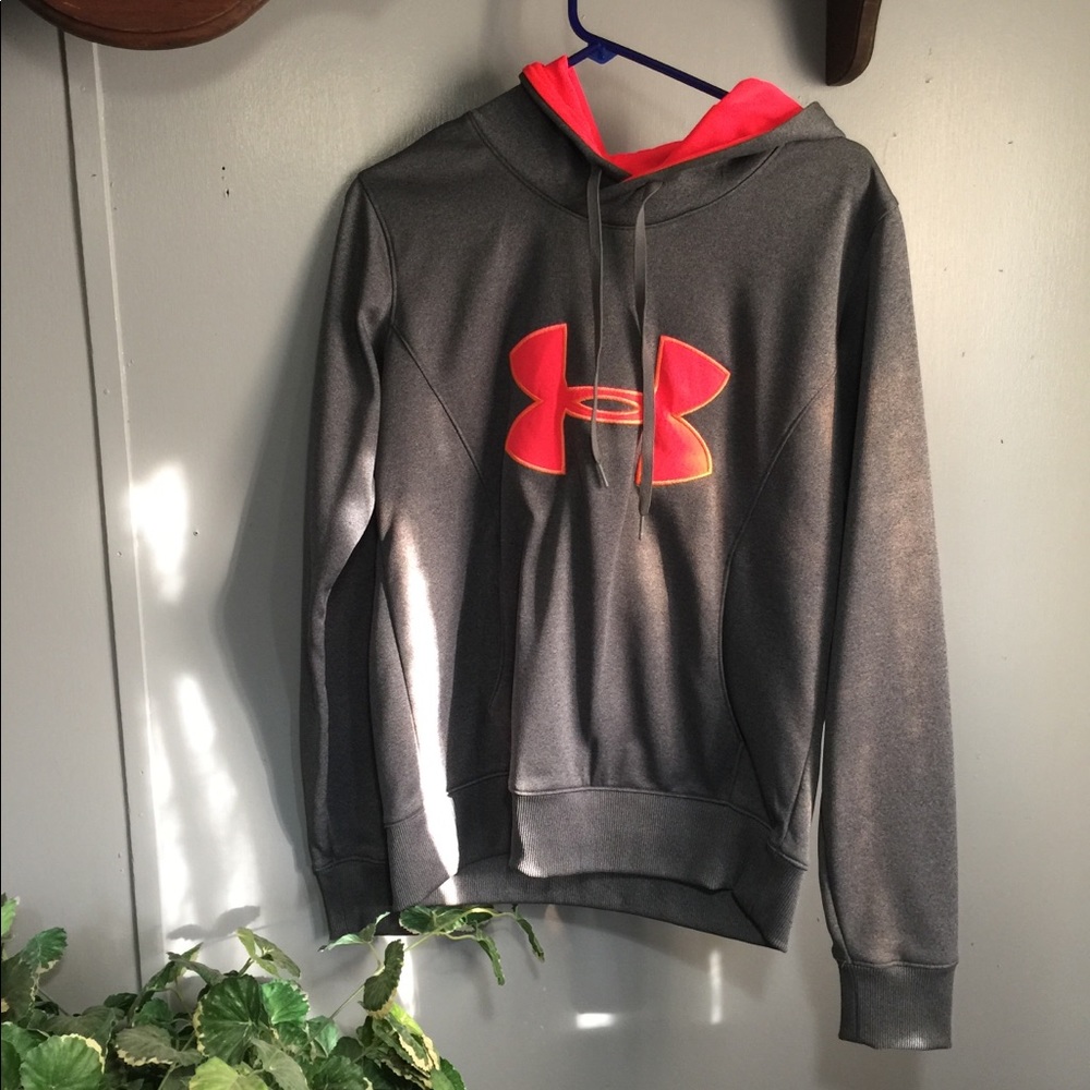 UNDER ARMOUR NWOT Hoodie
